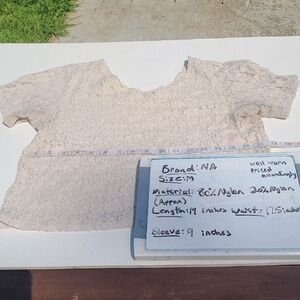 Women's Cream Lace Top